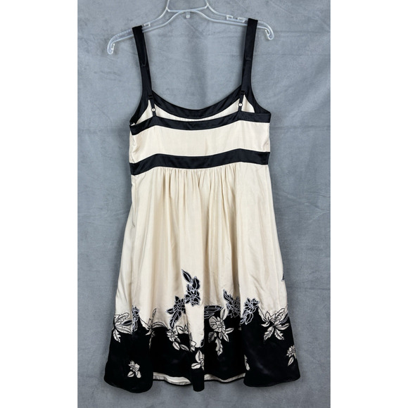 BCBG Maxazria Silk Dress Womens 10 Cream/Black Embroidered Floral Babydoll - Picture 2 of 13